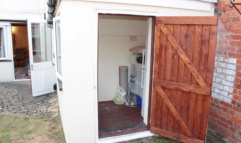 The Street, Ashtead, KT21, photo 12