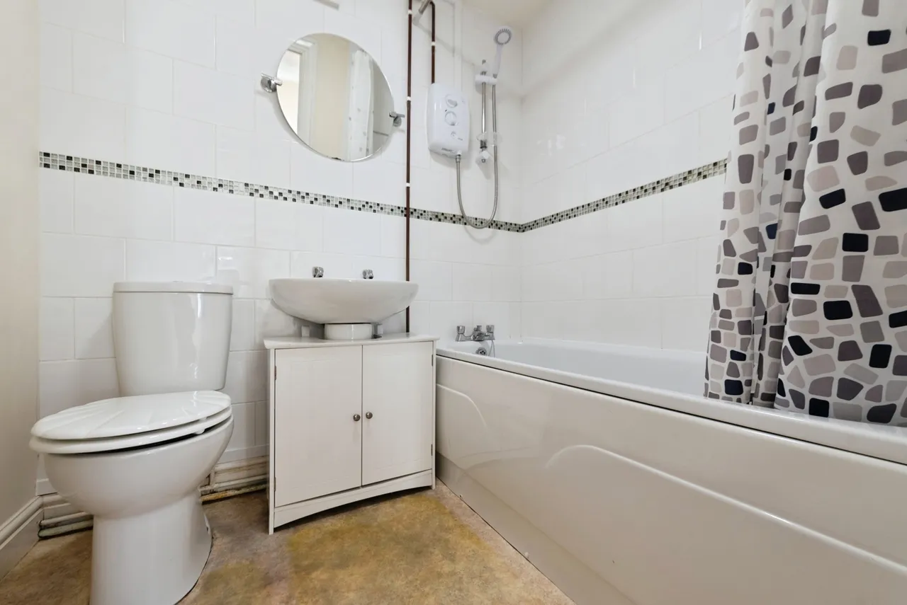 Shaftesbury Road, Gosport, PO12, photo 7