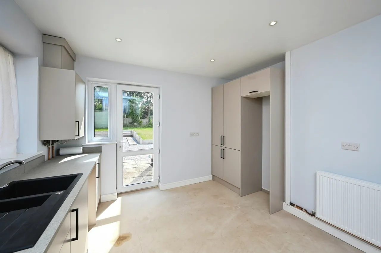 Southwell Road West, Mansfield, Nottinghamshire, NG18, photo 6