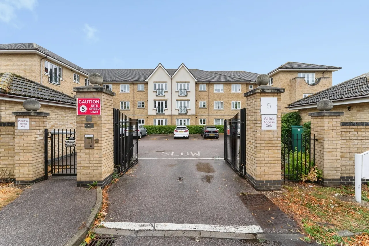 2 bed flat for sale, Kay Hitch Way, Histon, CB24