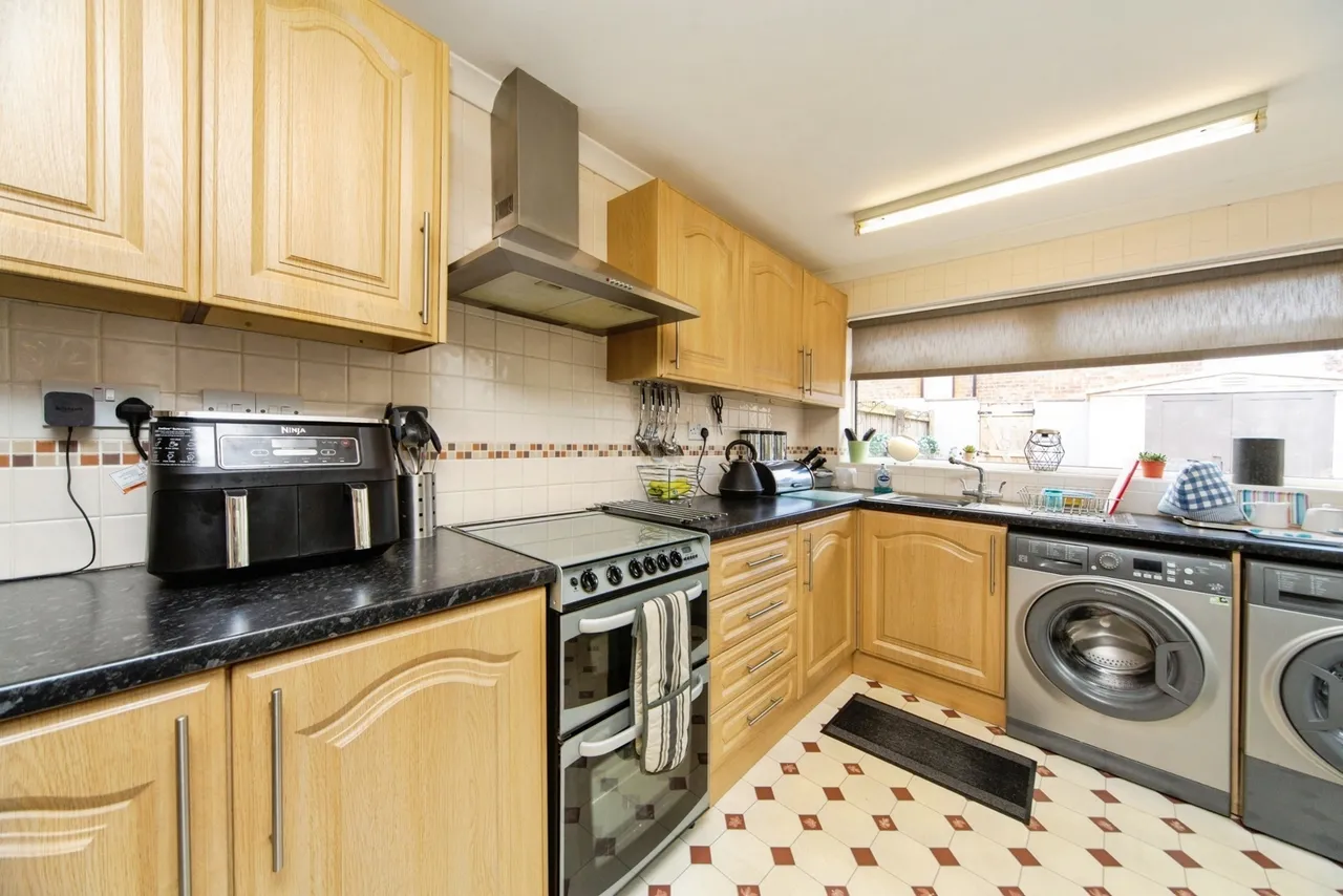 Euston Grove, Prenton, CH43, photo 6