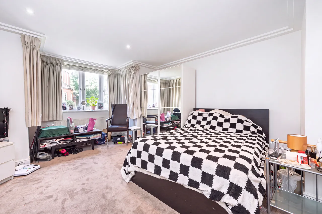 London, NW3, photo 5