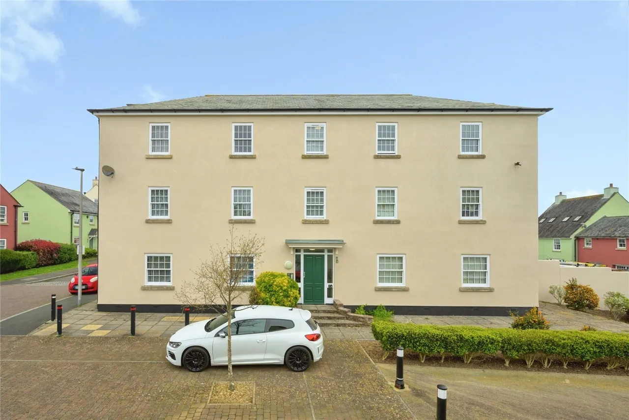 2 bed flat for sale, Greenhill Road, Plymouth, PL9