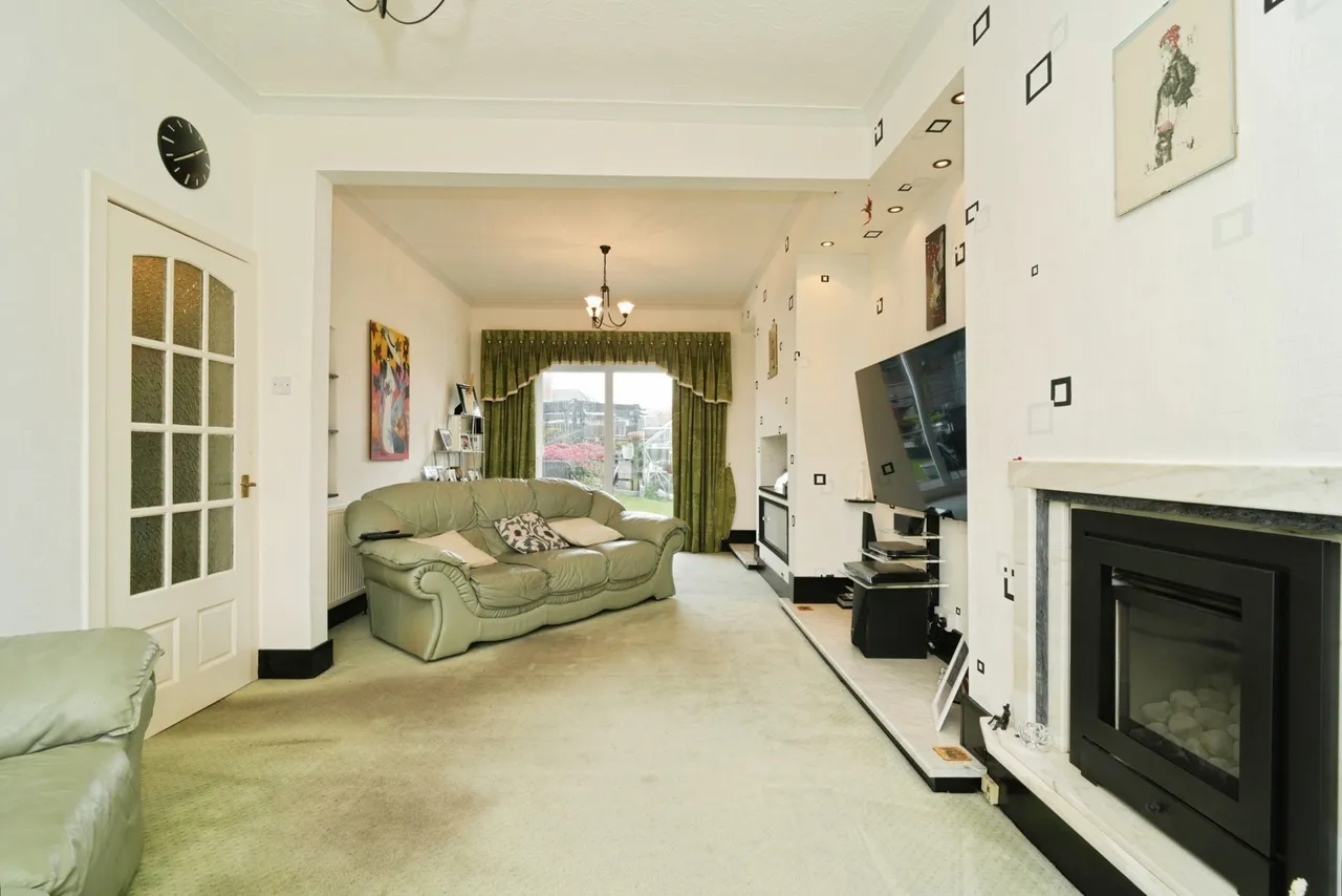 Manchester Road, Clifton, Swinton, Manchester, M27, photo 4