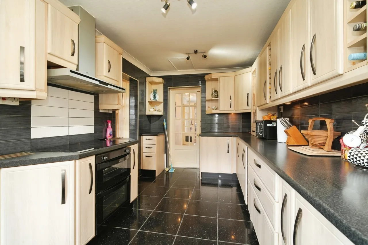 Manchester Road, Clifton, Swinton, Manchester, M27, photo 8