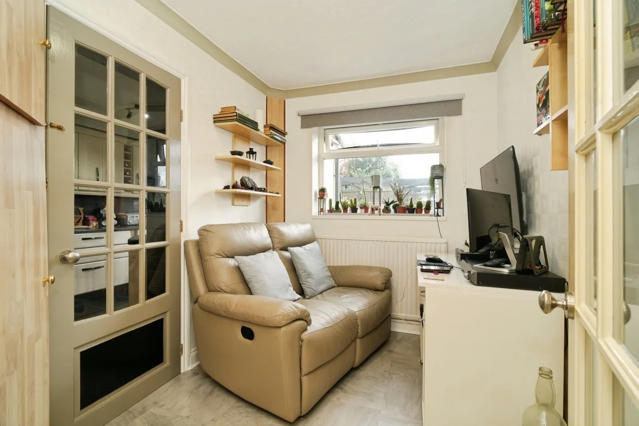 Manchester Road, Clifton, Swinton, Manchester, M27, photo 6