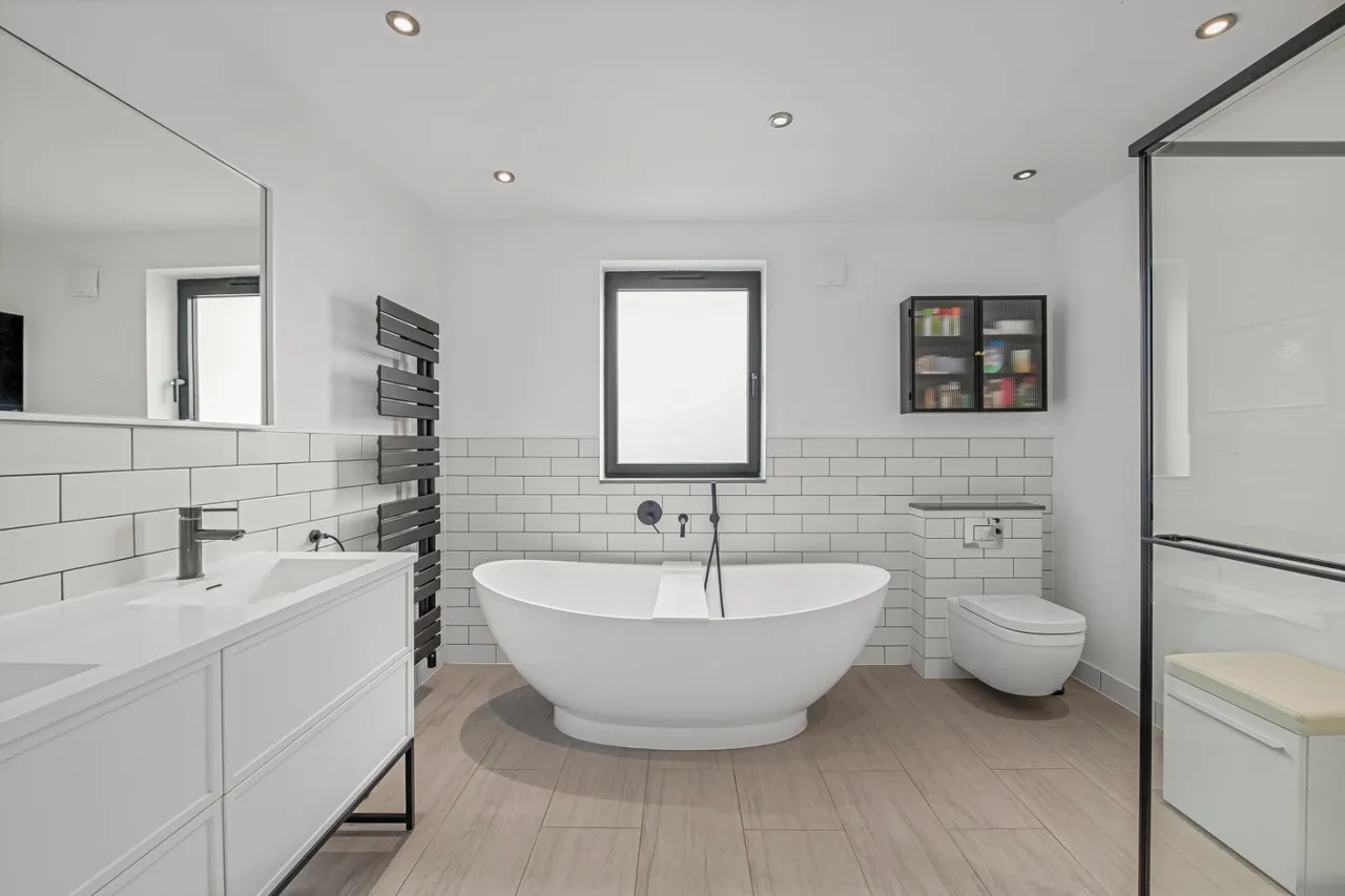 Ashfield Close, Richmond, TW10, photo 12