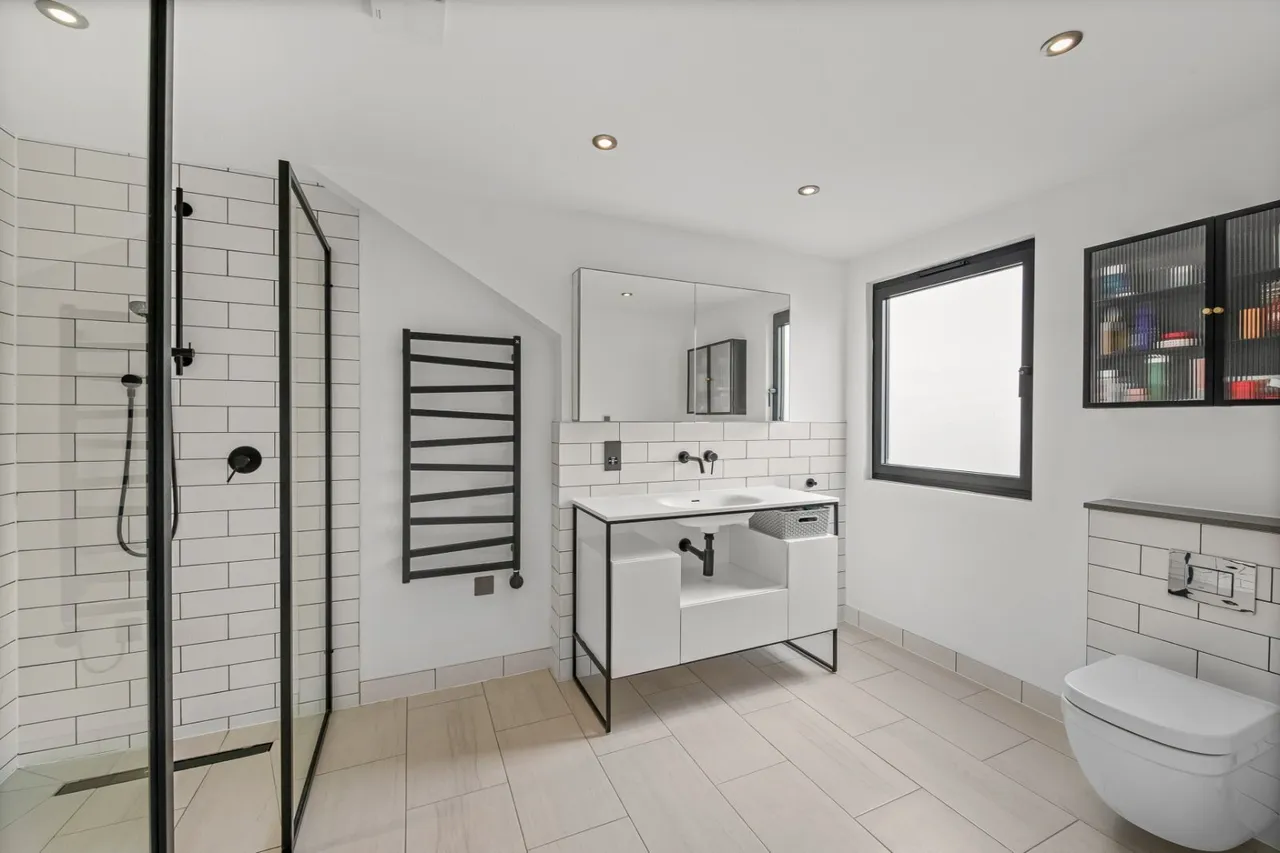 Ashfield Close, Richmond, TW10, photo 14