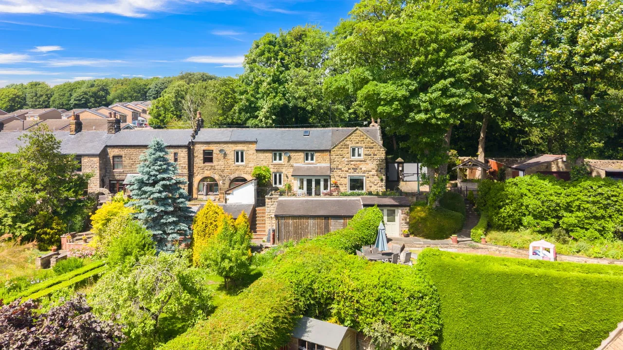 4 bed barn conversion for sale, The Stables, Rodney Hill, S6
