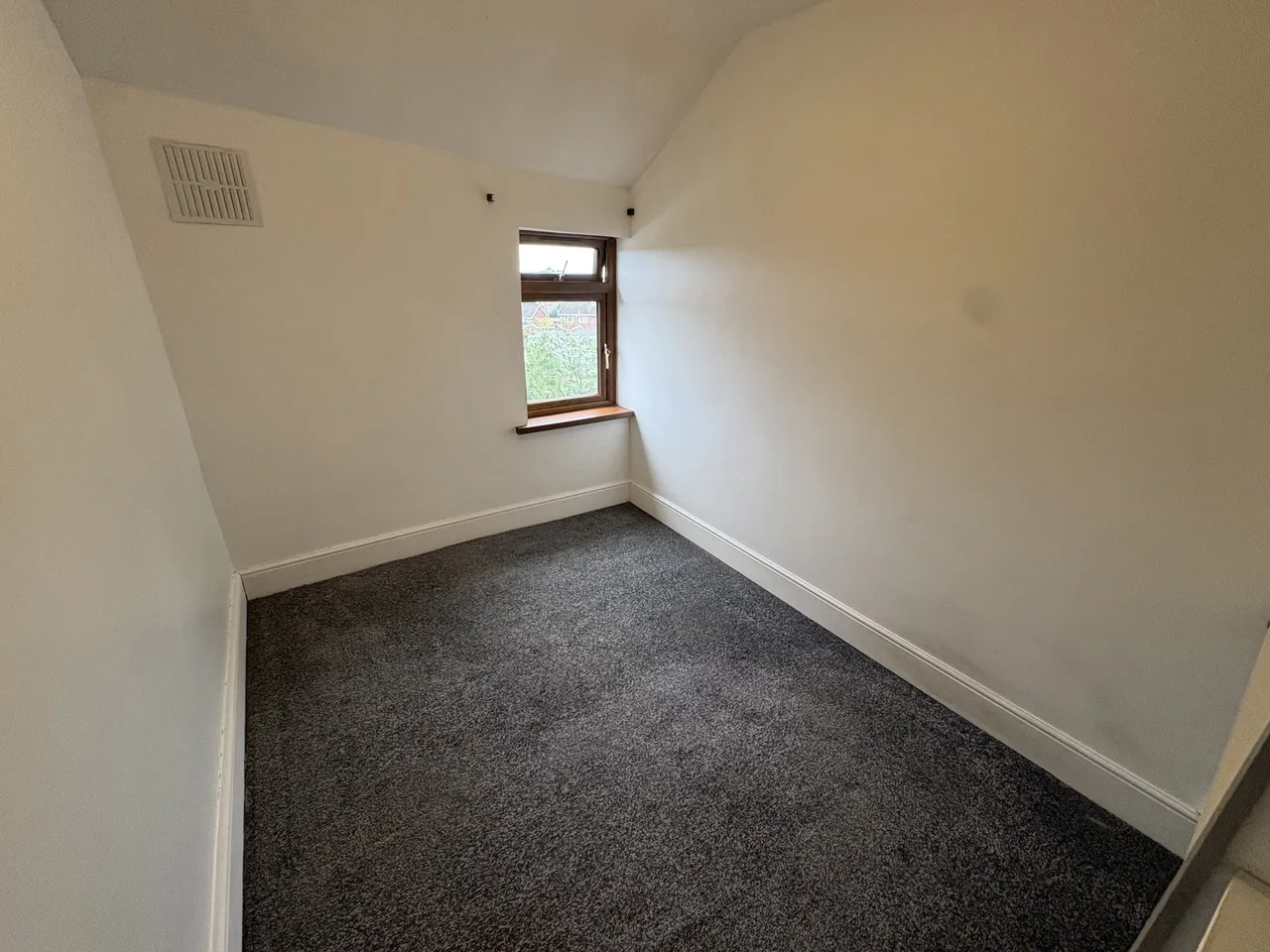 Heath Gap Road, Cannock, WS11, photo 9