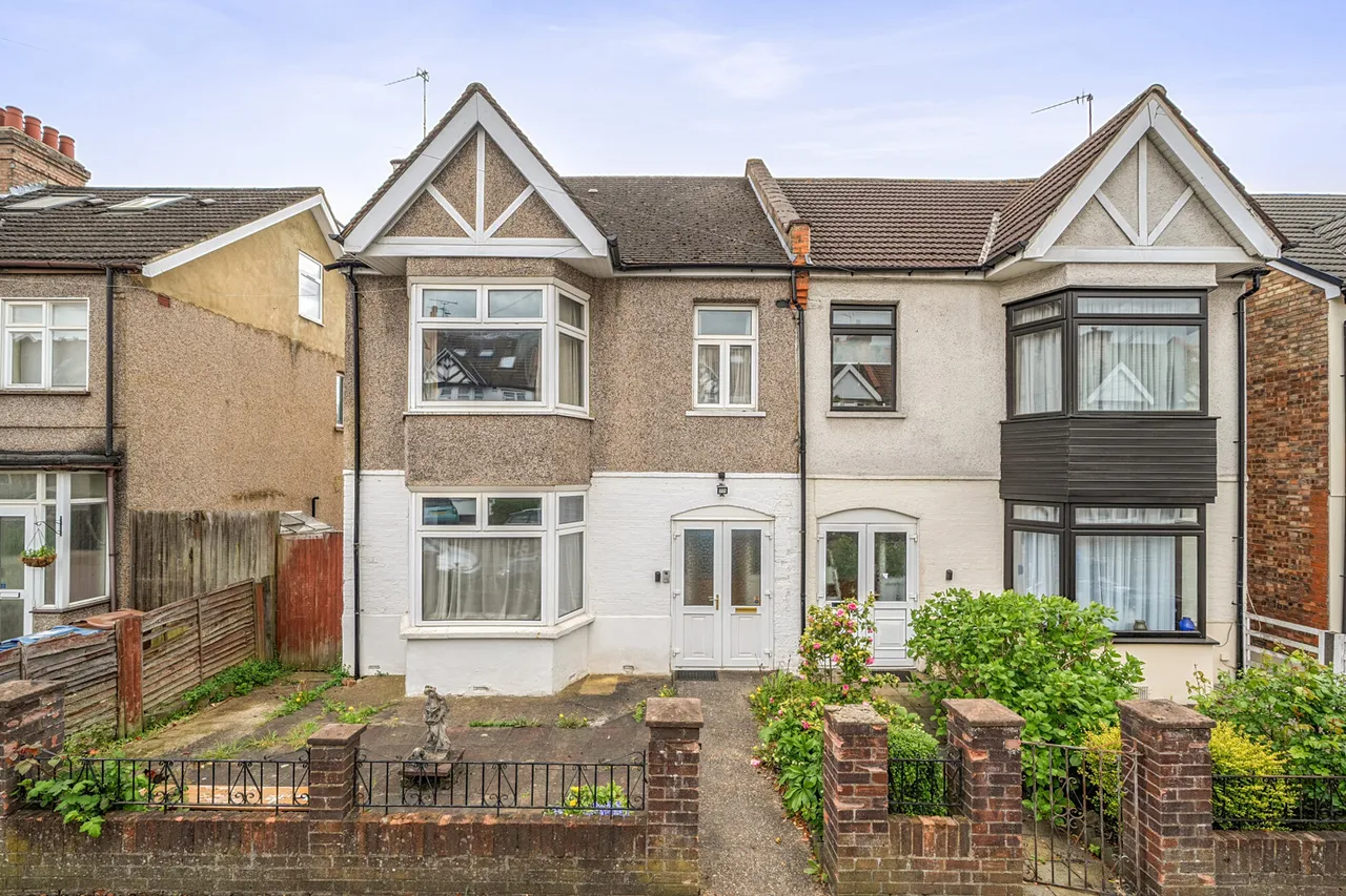 4 bed house for sale, Chandos Road, Harrow, HA1