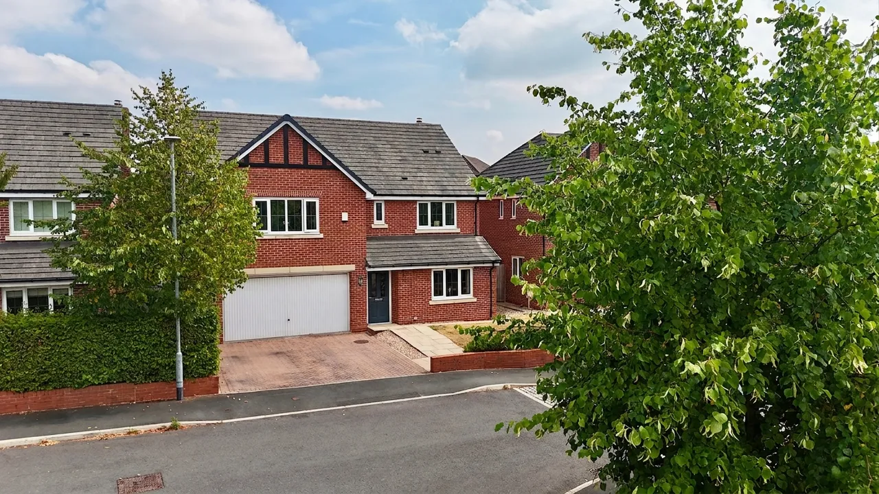 Meadowside, Stone, ST15, photo 31