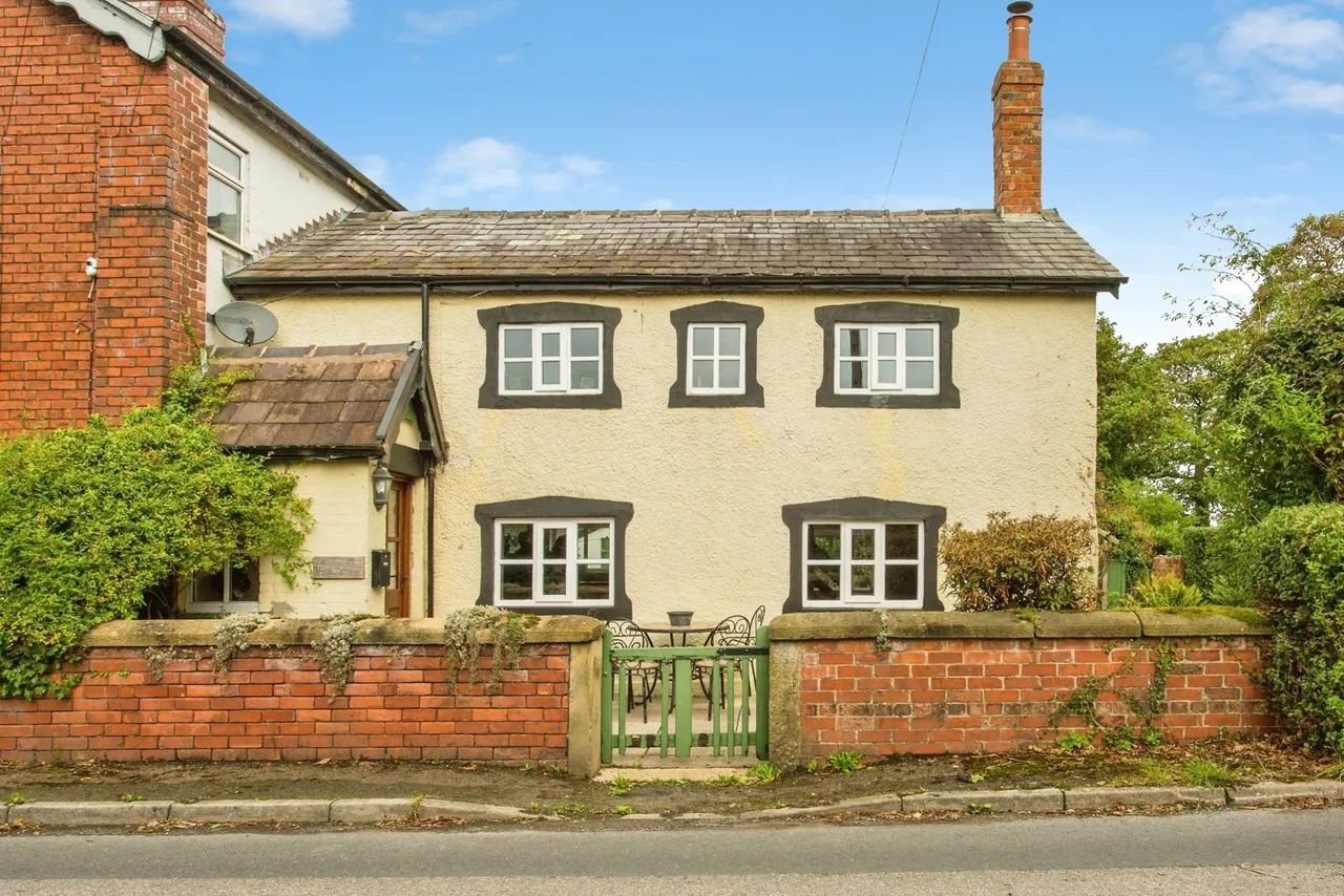 2 bed house for sale, Rosemary Lane, Bartle, PR4