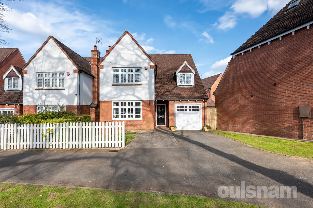 5 bed house for sale — New House Farm Drive, Northfield, Birmingham, B31 2FN