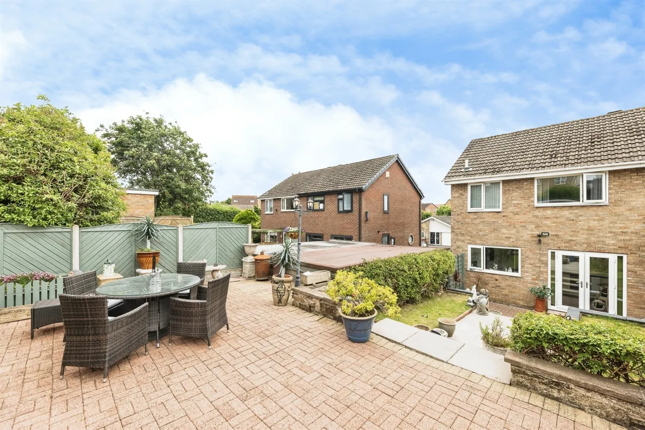 The Croft, Tingley, WF3, photo 14