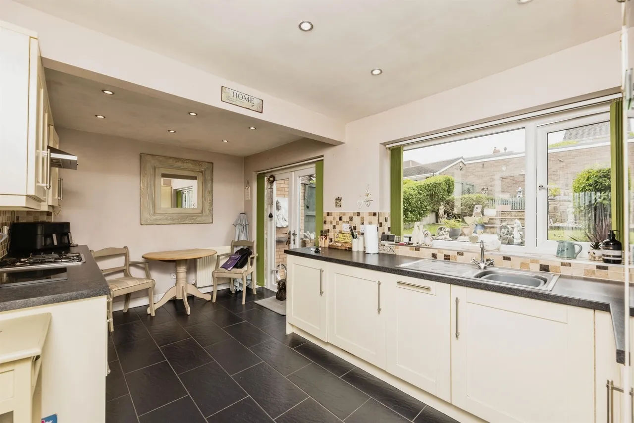 The Croft, Tingley, WF3, photo 6