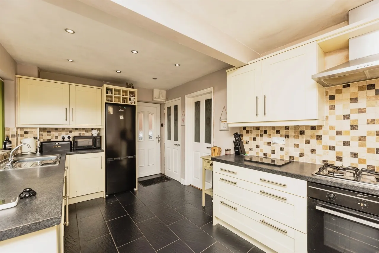 The Croft, Tingley, WF3, photo 5