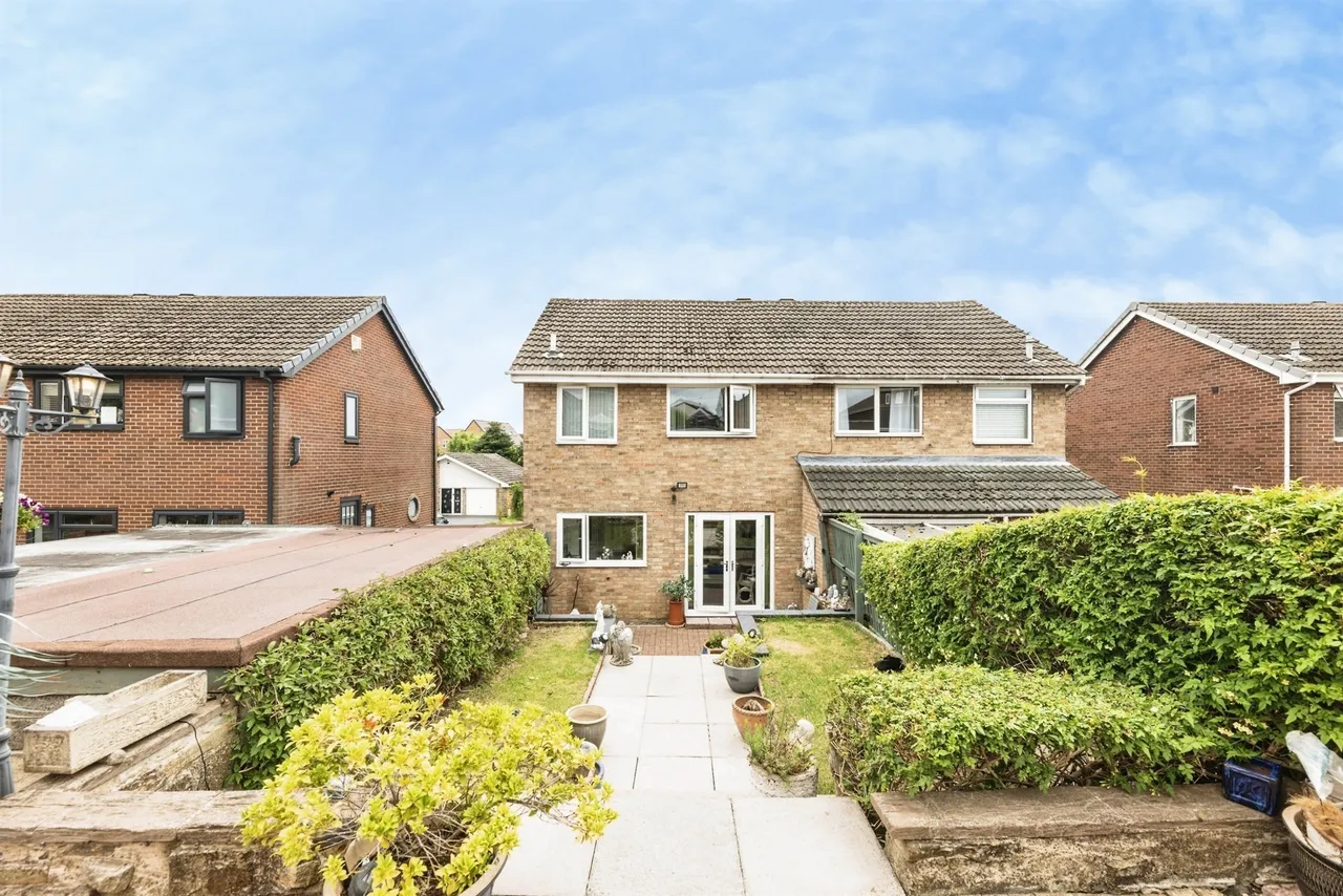 The Croft, Tingley, WF3, photo 13