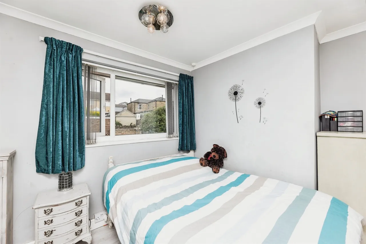 The Croft, Tingley, WF3, photo 11