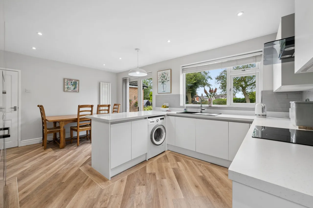 Stonefield, Longton, PR4, photo 3