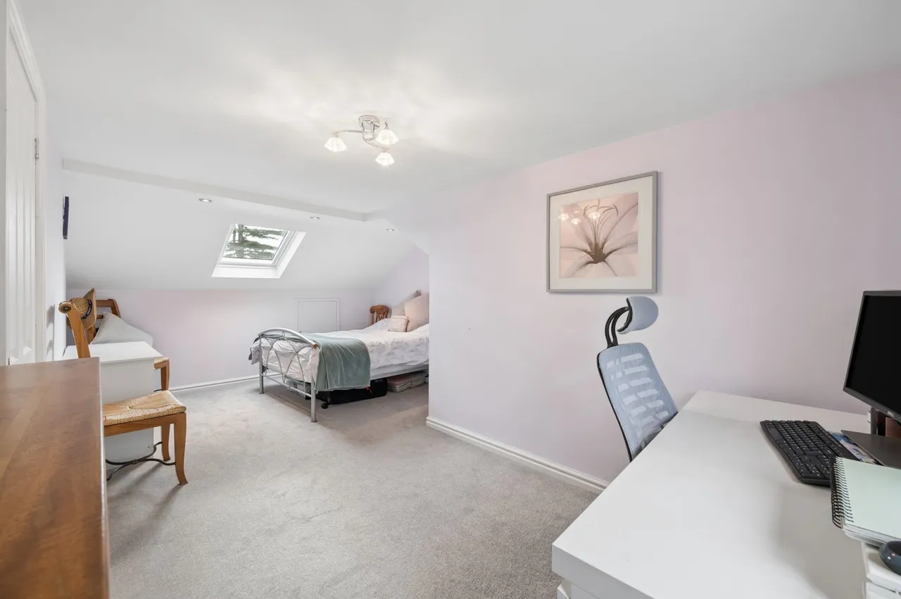 Stonefield, Longton, PR4, photo 12