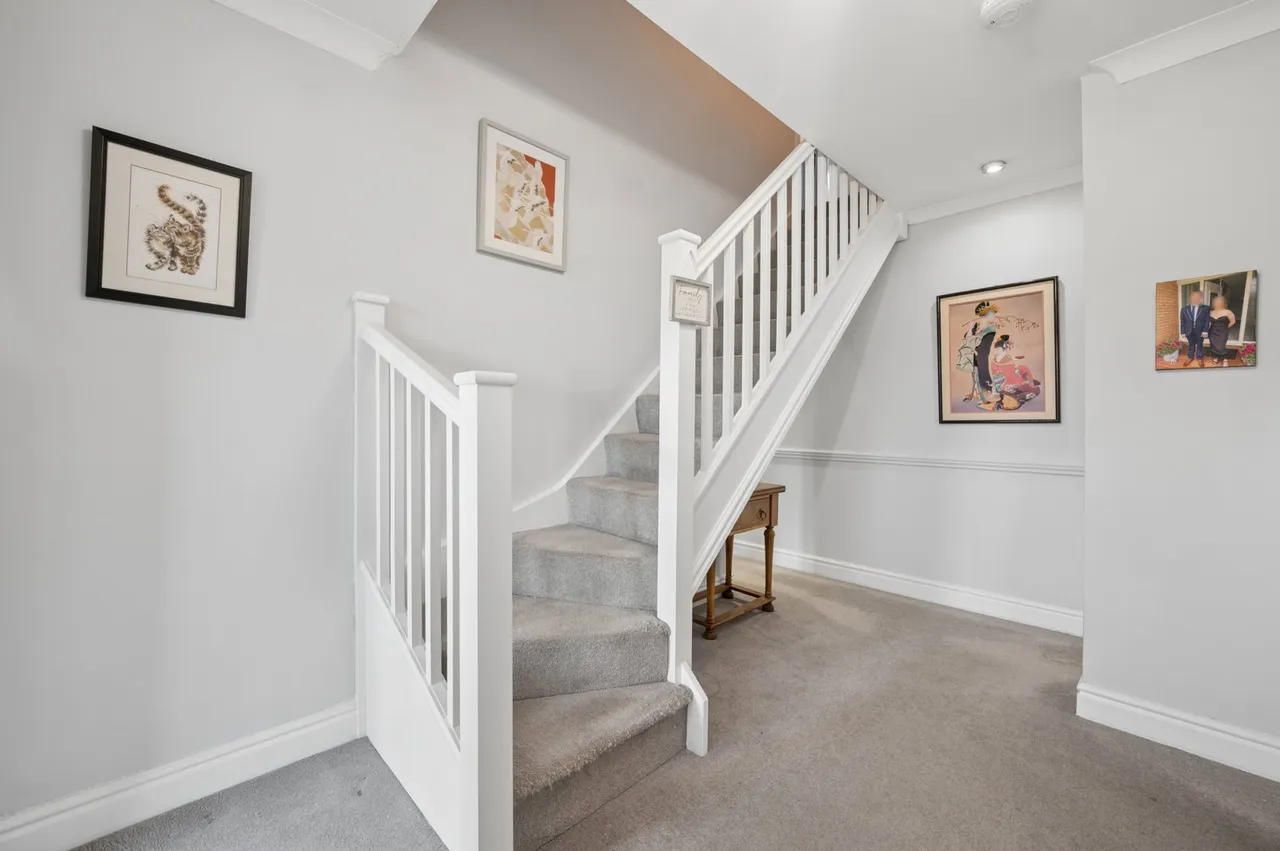 Stonefield, Longton, PR4, photo 6