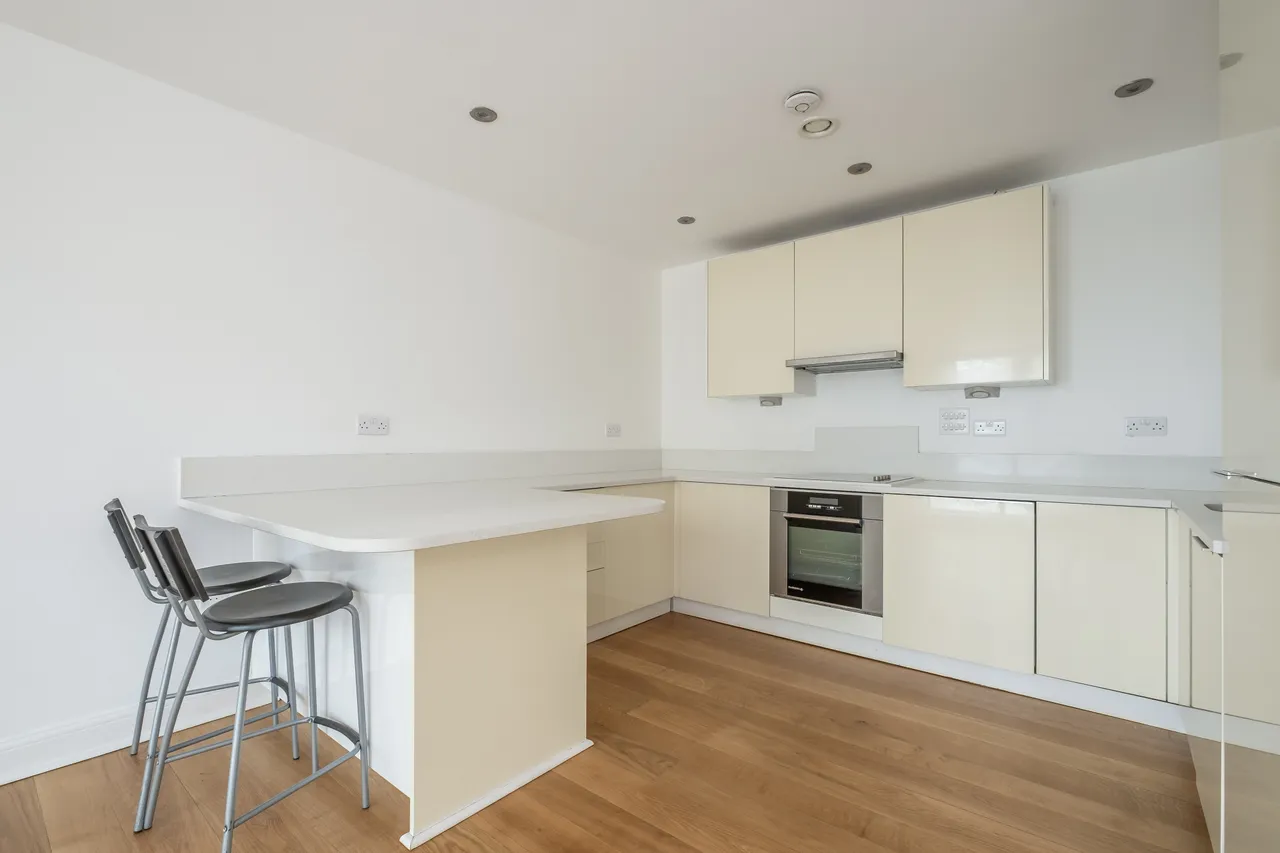 Magdalen Road, London, SW18, photo 4