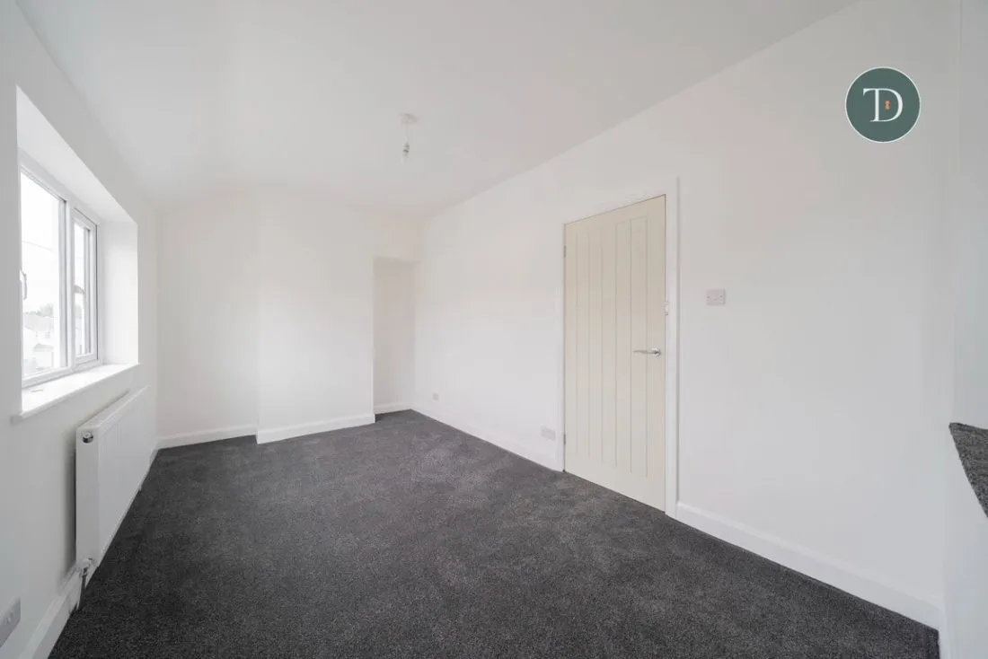 Hawthorn Road, Little Sutton, CH66 1PT, photo 13