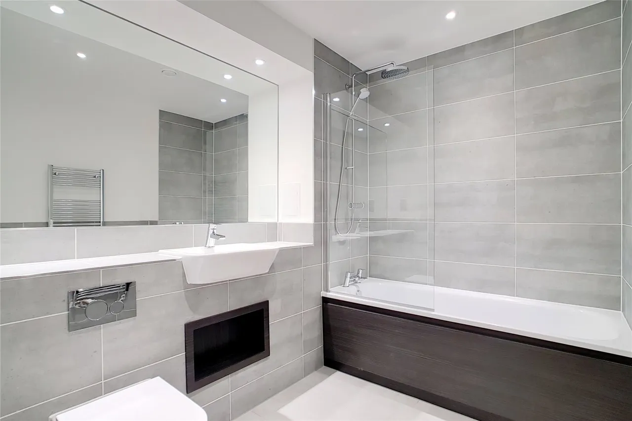 Cooks Road, E15, photo 14