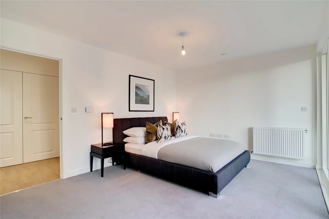 Cooks Road, E15, photo 8
