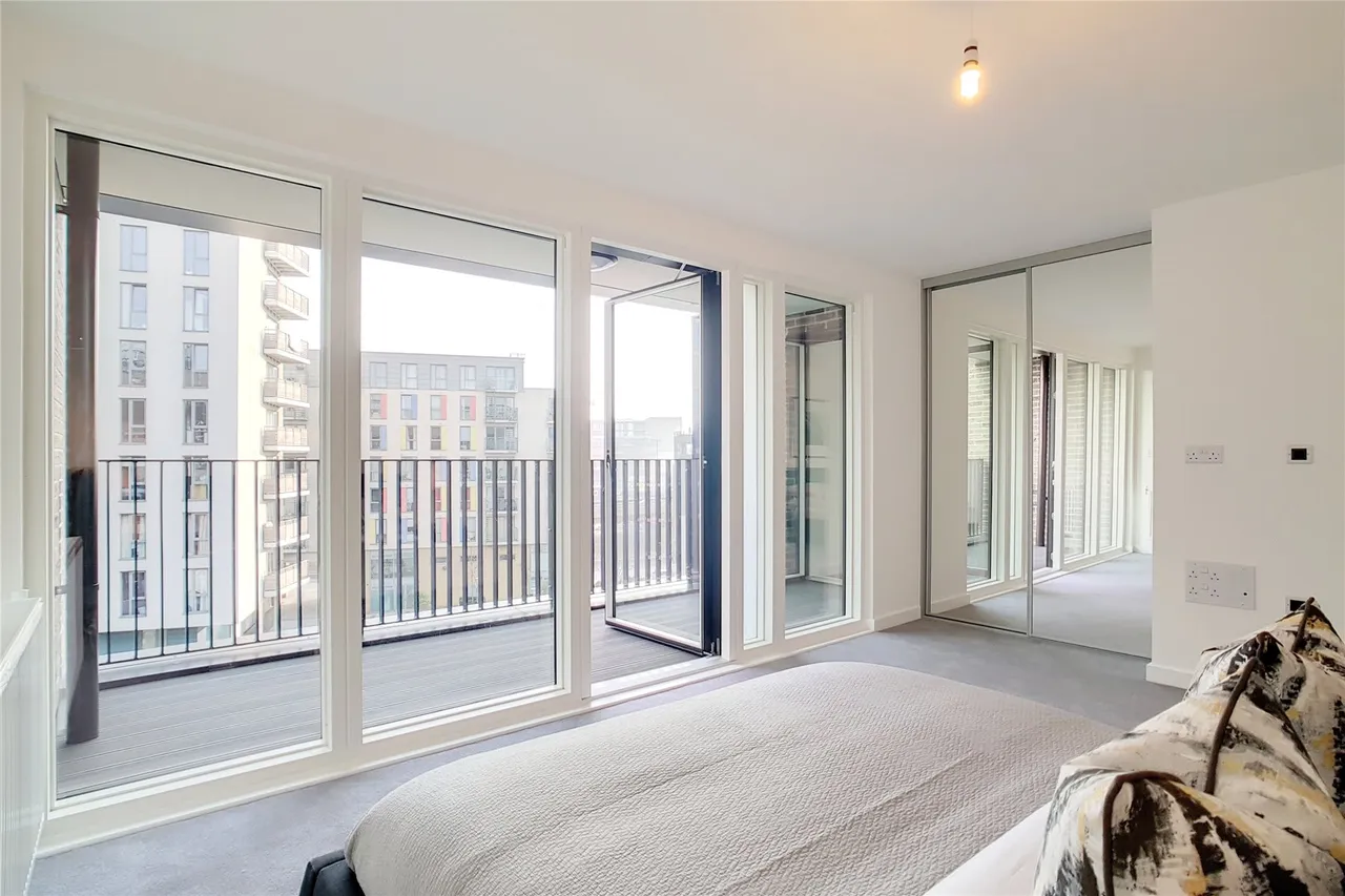 Cooks Road, E15, photo 7