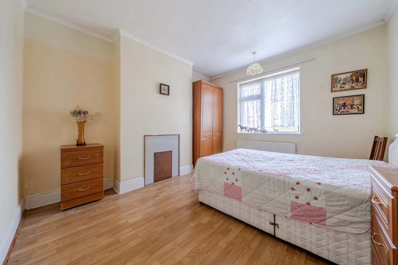 Danson Crescent, DA16, photo 9