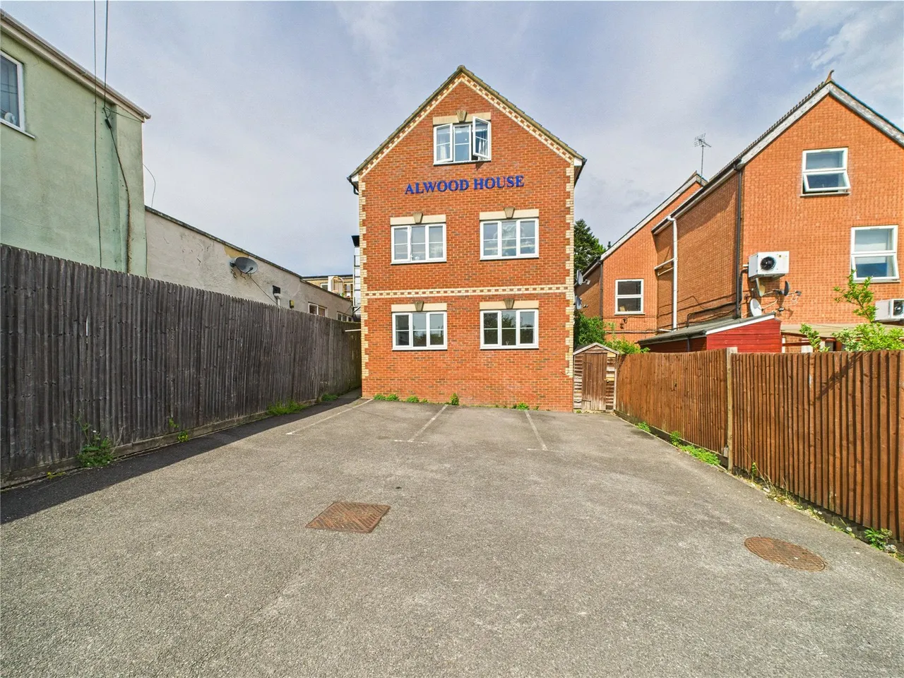 Reading Road South, Fleet, Hampshire, GU52 7QL, photo 4