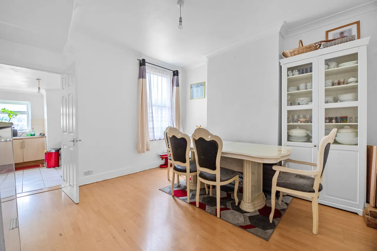 Mortlake Road, Ilford, IG1, photo 4