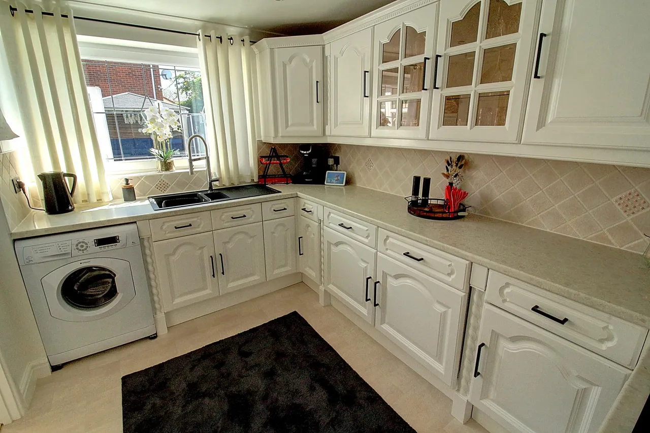 Clovelly Way, Nuneaton, CV11, photo 11