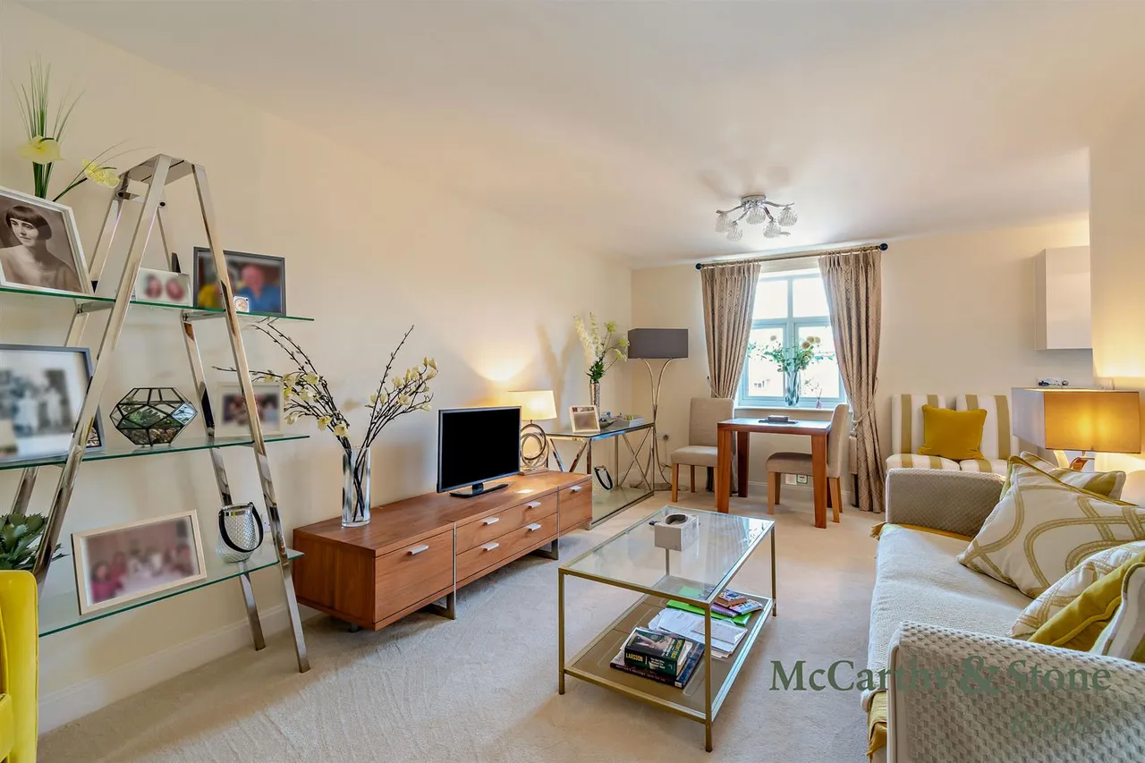 Pinewood Gardens, Tunbridge Wells, TN4, photo 3