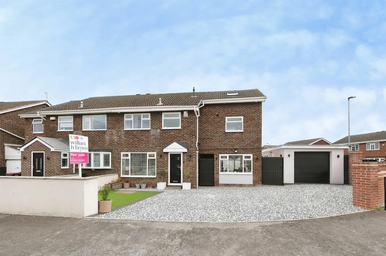4 bed house for sale — Packwood Close, Maltby, Rotherham
