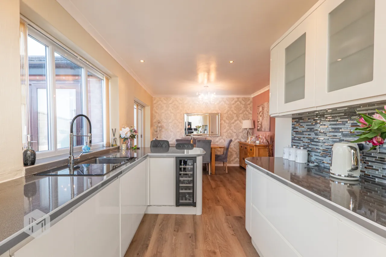 Highfield Avenue, Bolton, BL2 4EZ, photo 6