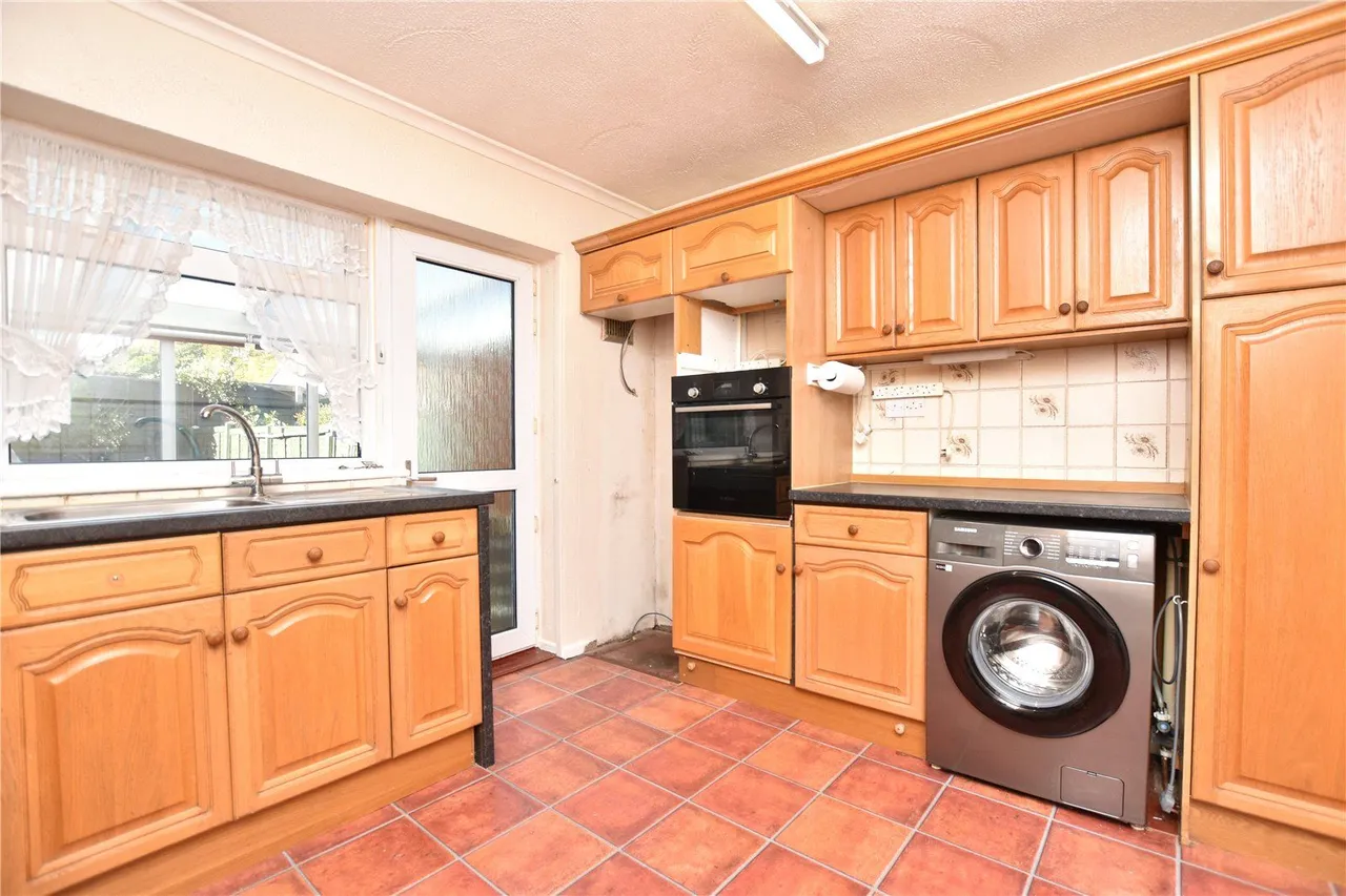 Croft House Avenue, Morley, LS27, photo 3