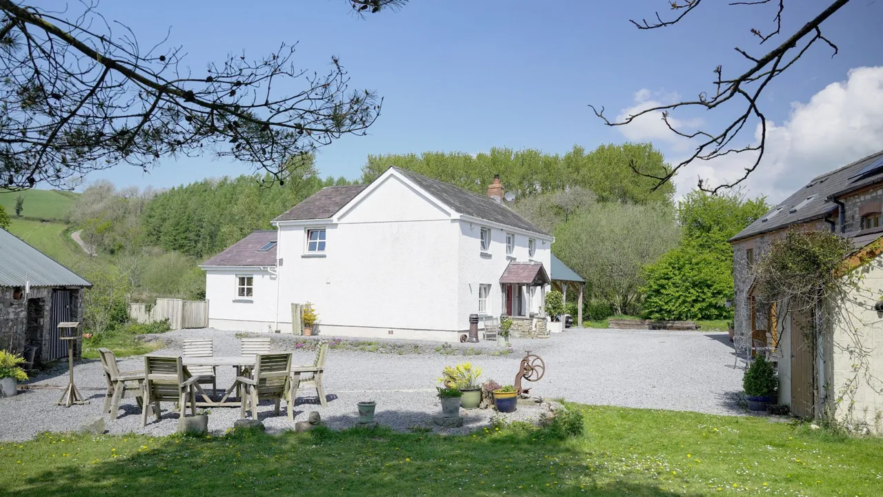 Llanybri, Carmarthen, SA33, photo 17