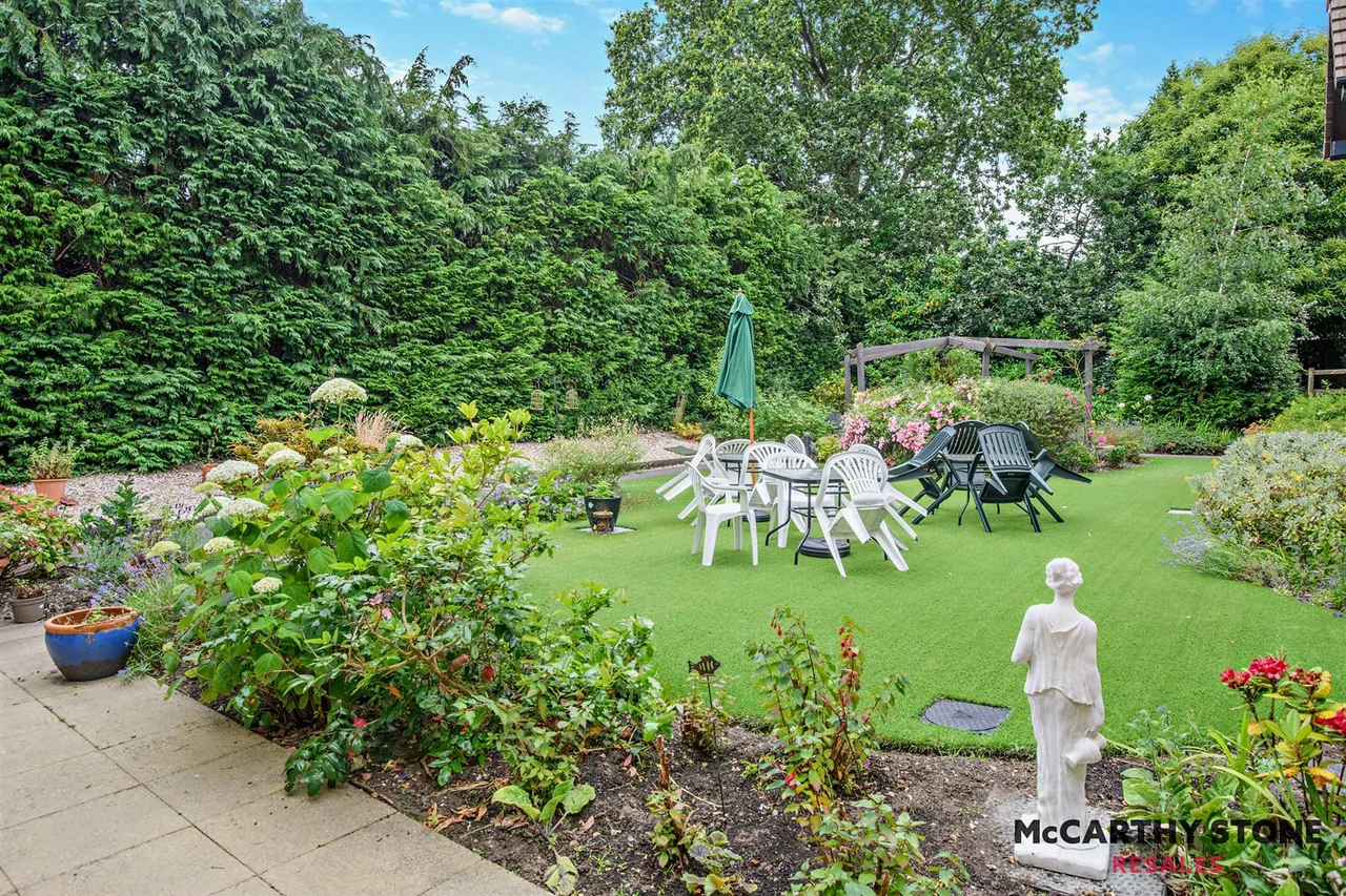 Ringwood Road, Ferndown, BH22, photo 17