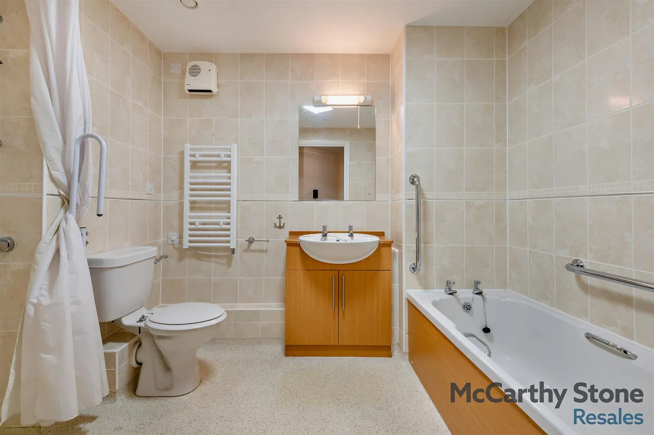 Ringwood Road, Ferndown, BH22, photo 6