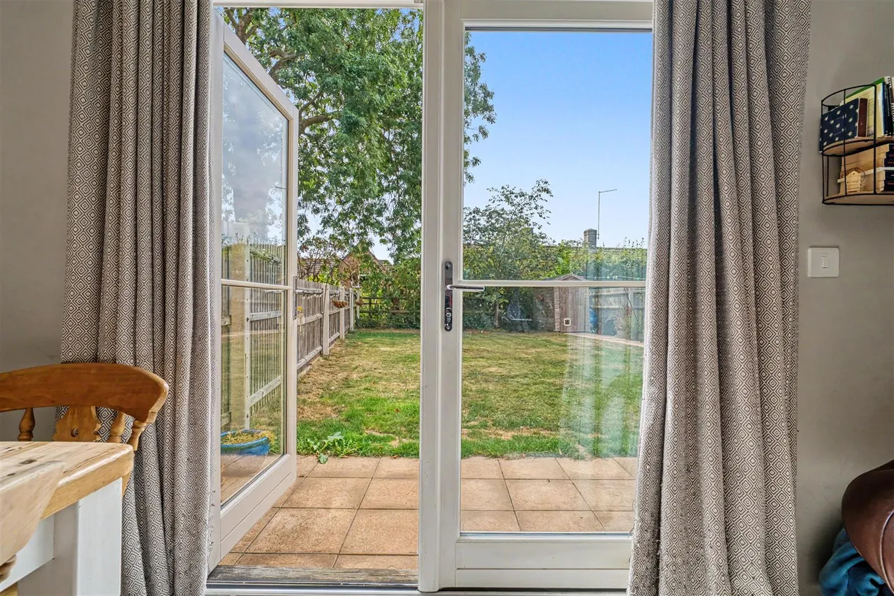 Chestnut Close, Marnhull, photo 6