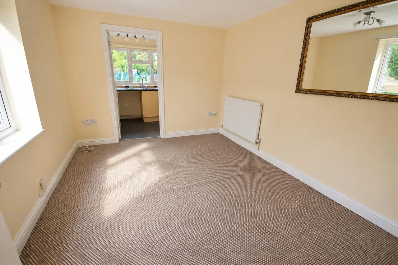 Allington Way, Chippenham, photo 5