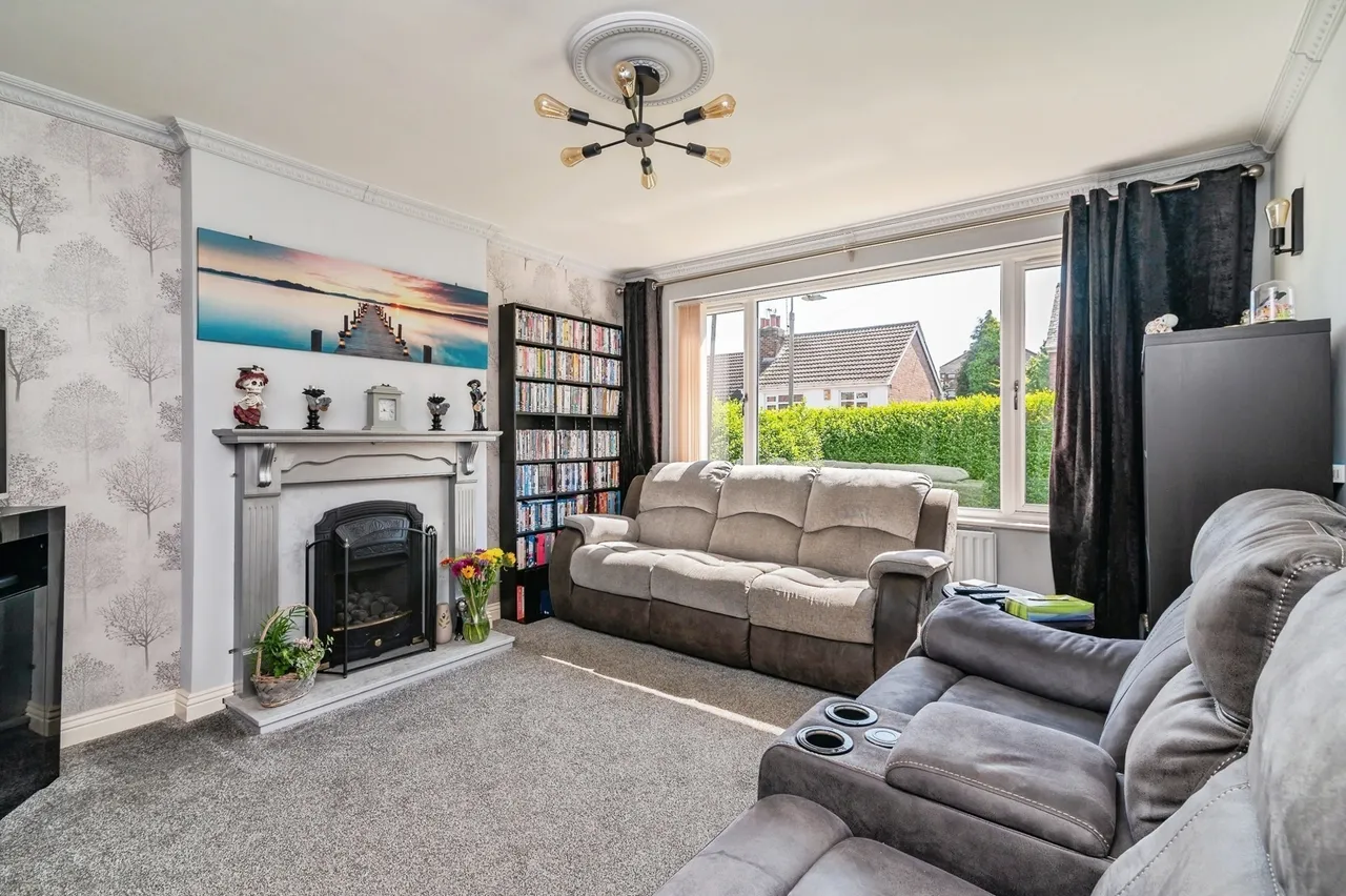 First Avenue, Carlton, Nottingham, Nottinghamshire, NG4, photo 6