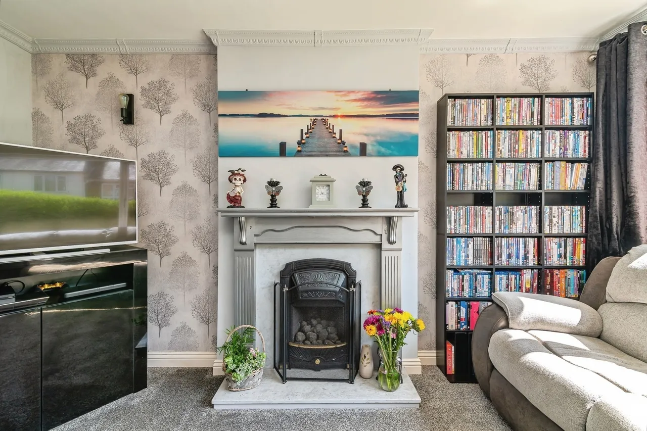 First Avenue, Carlton, Nottingham, Nottinghamshire, NG4, photo 7