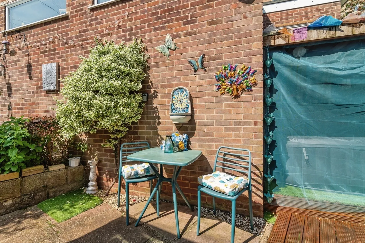 First Avenue, Carlton, Nottingham, Nottinghamshire, NG4, photo 20