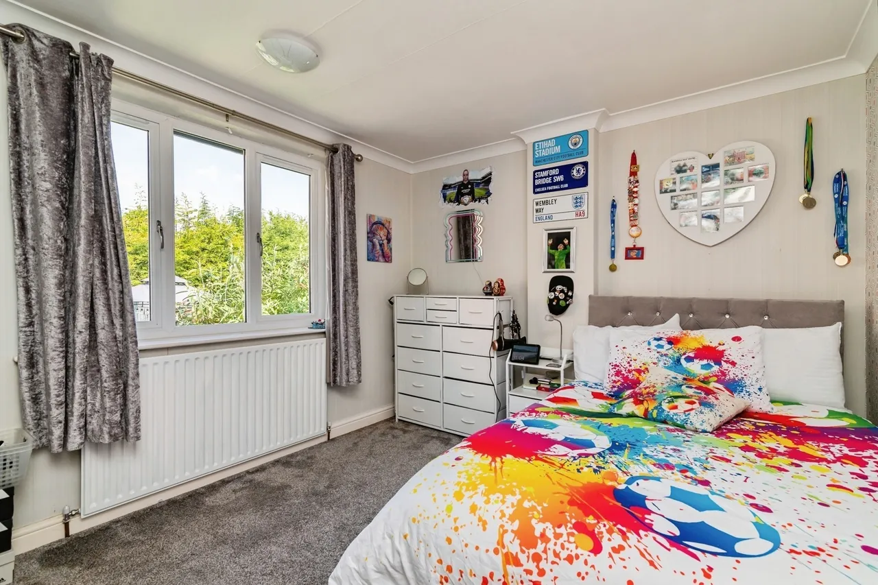 First Avenue, Carlton, Nottingham, Nottinghamshire, NG4, photo 16