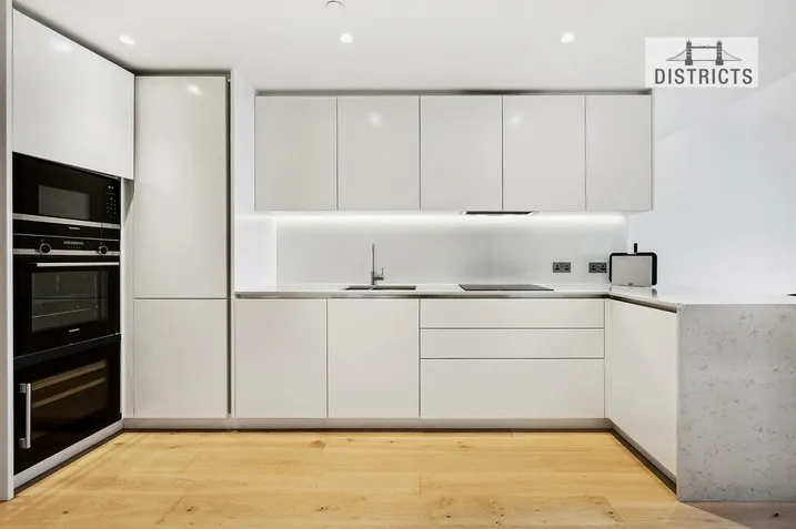 Hampton Tower, South Quay Plaza, E14, photo 3