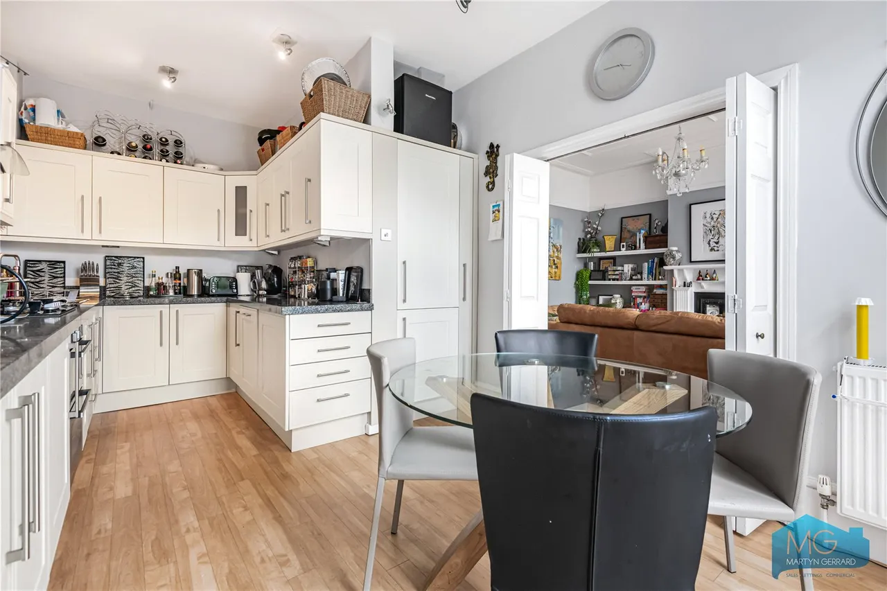 Pollard Road, London, N20, photo 10